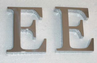 深圳富樂廣告 專業(yè)水晶字制作，打造高清視覺盛宴